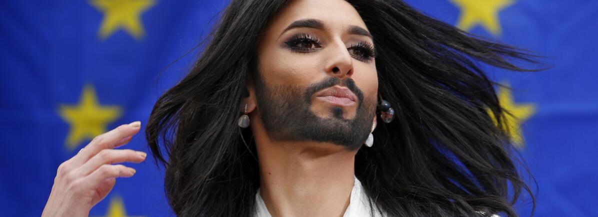 Conchita Wurst átalakulás Hihetetlen átalakuláson esett át Conchita Wurst